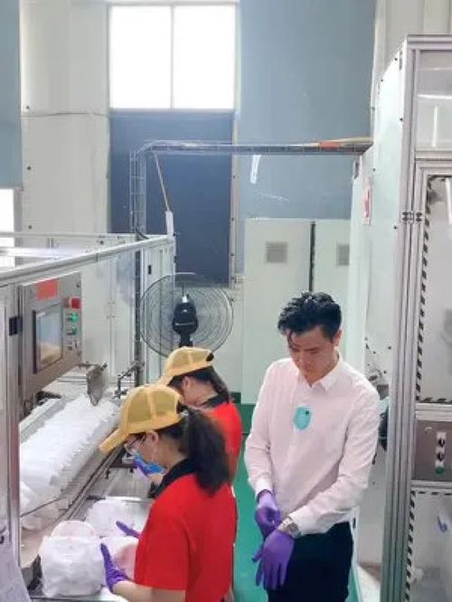 90后,福建人,在泉州開廠,創業十年,從發自己工資到現在需要給一群人發工資,我一刻也不敢松懈 張得火